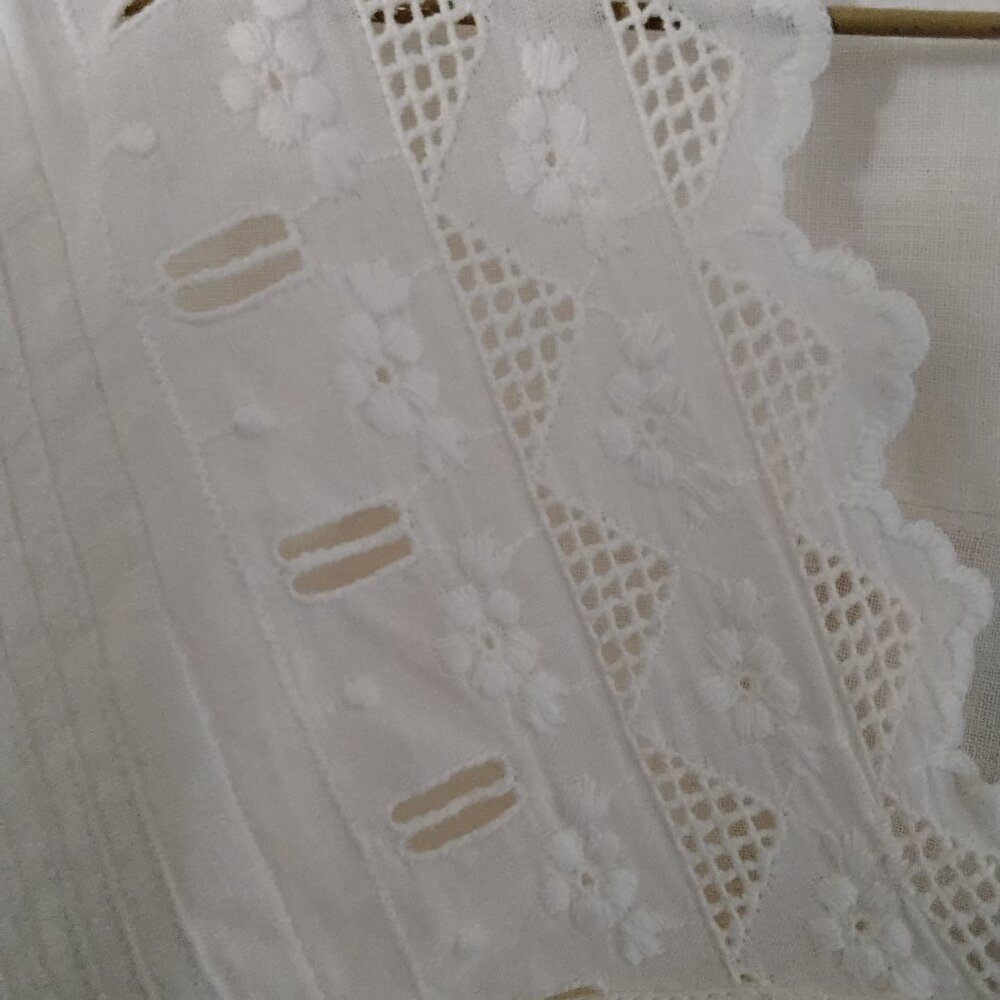 Antique lawn nightgown size M - Picture 3 of 8